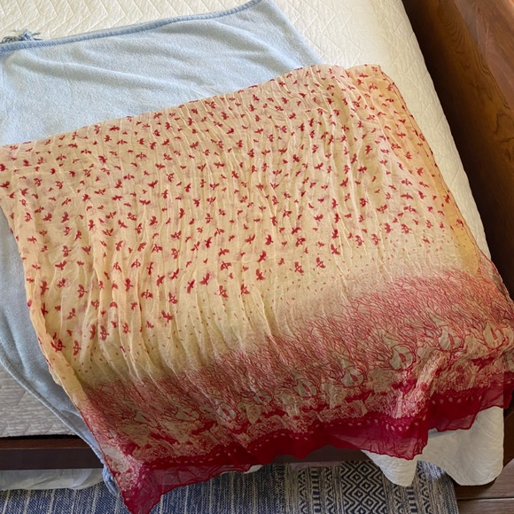 Boho | Red Bird Deer Scarf - Picture 3 of 10